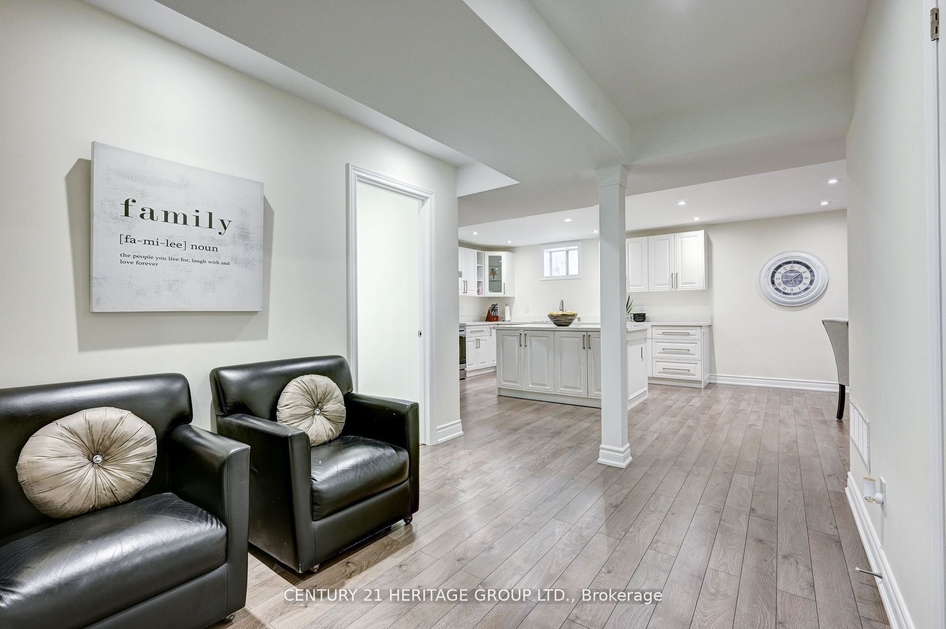 568 Elgin Mills Road W