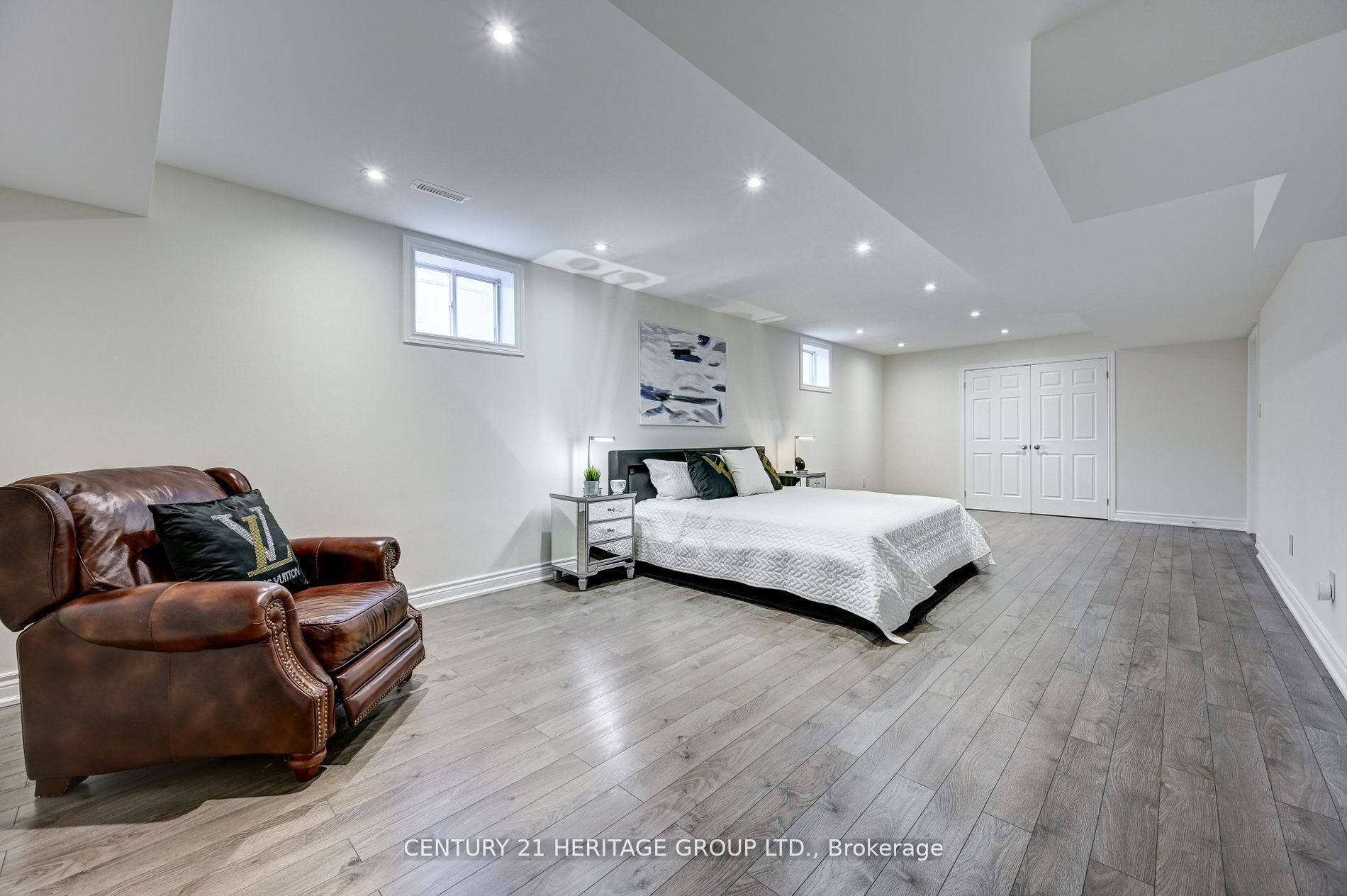 568 Elgin Mills Road W
