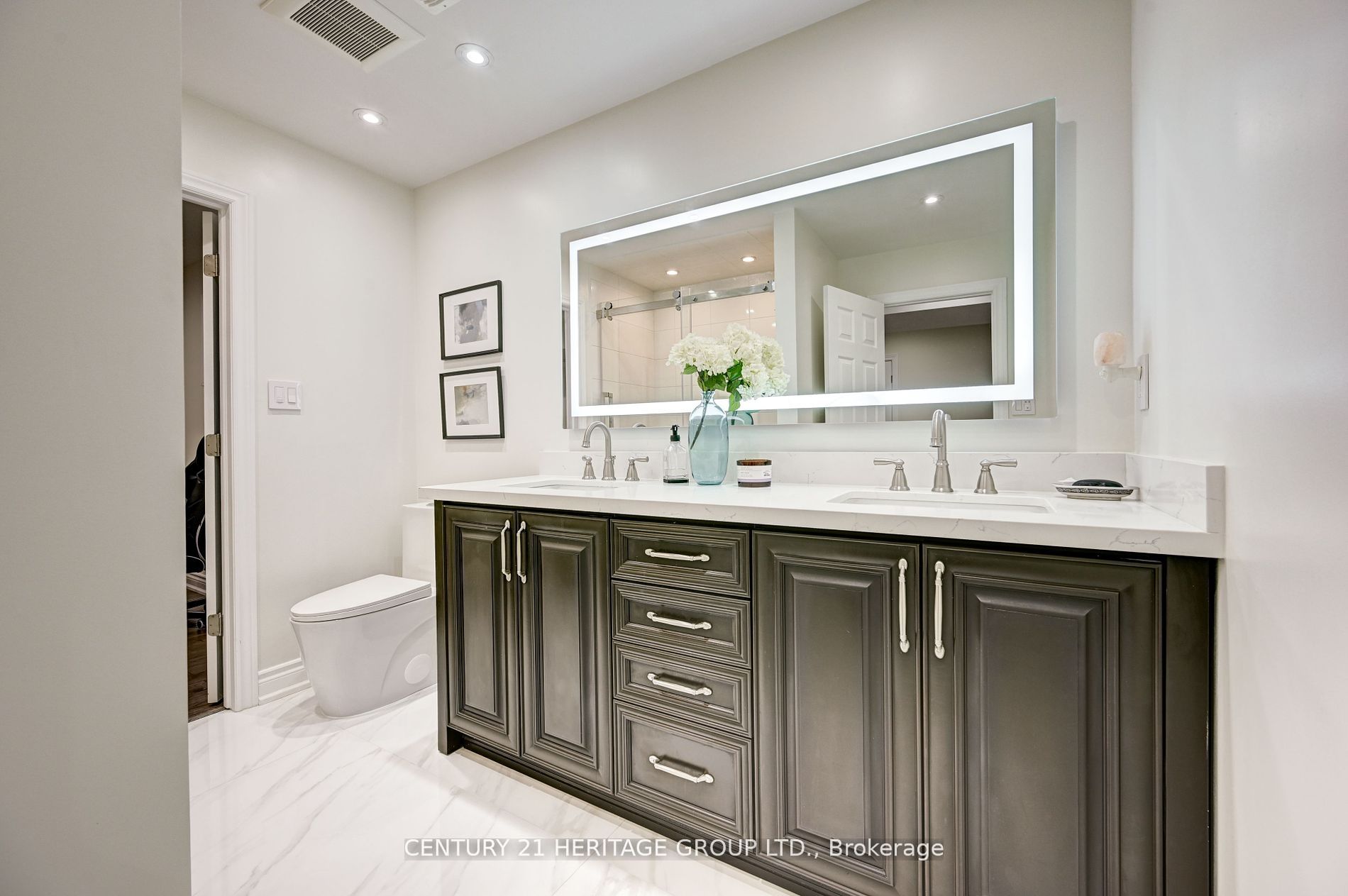 568 Elgin Mills Road W