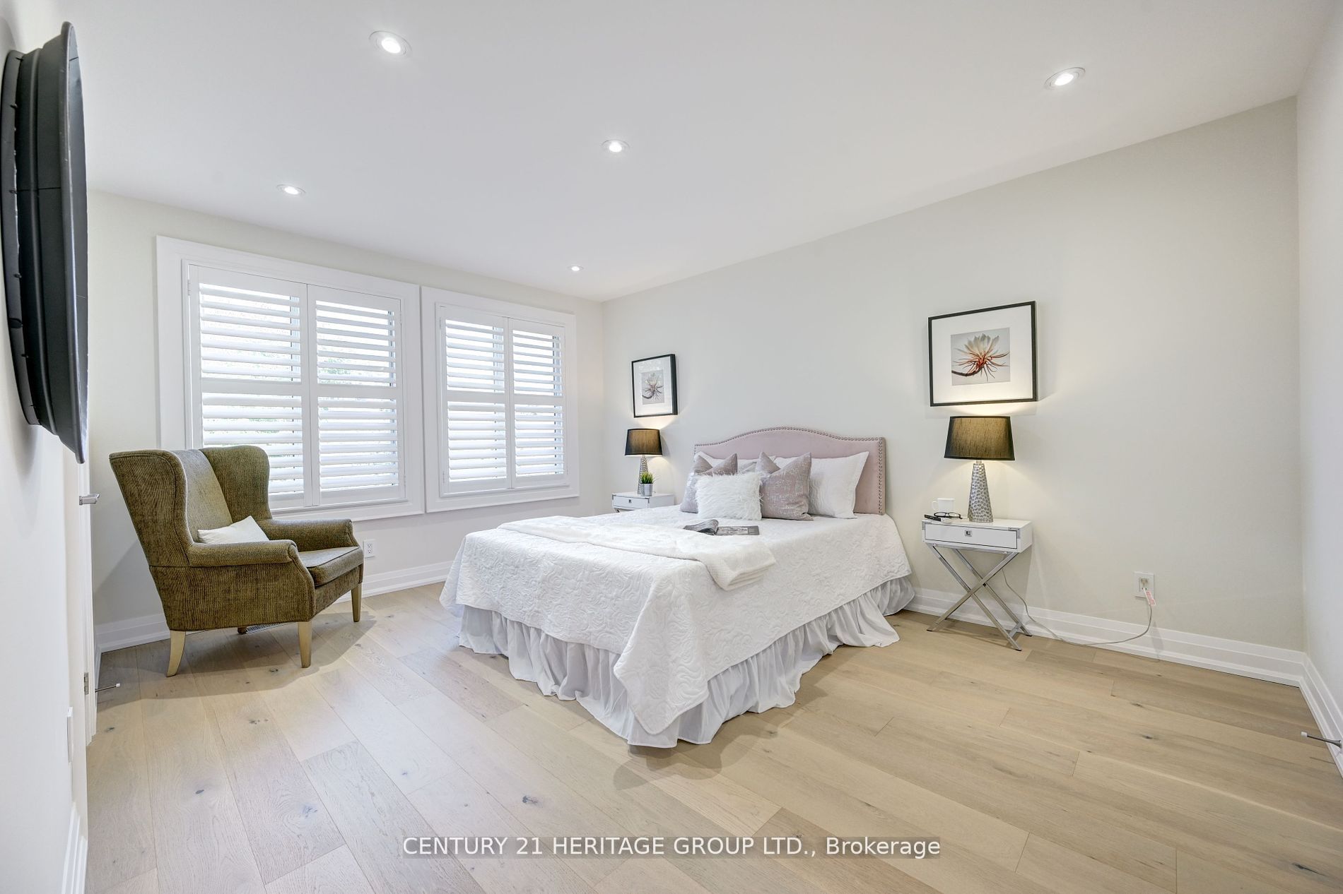 568 Elgin Mills Road W