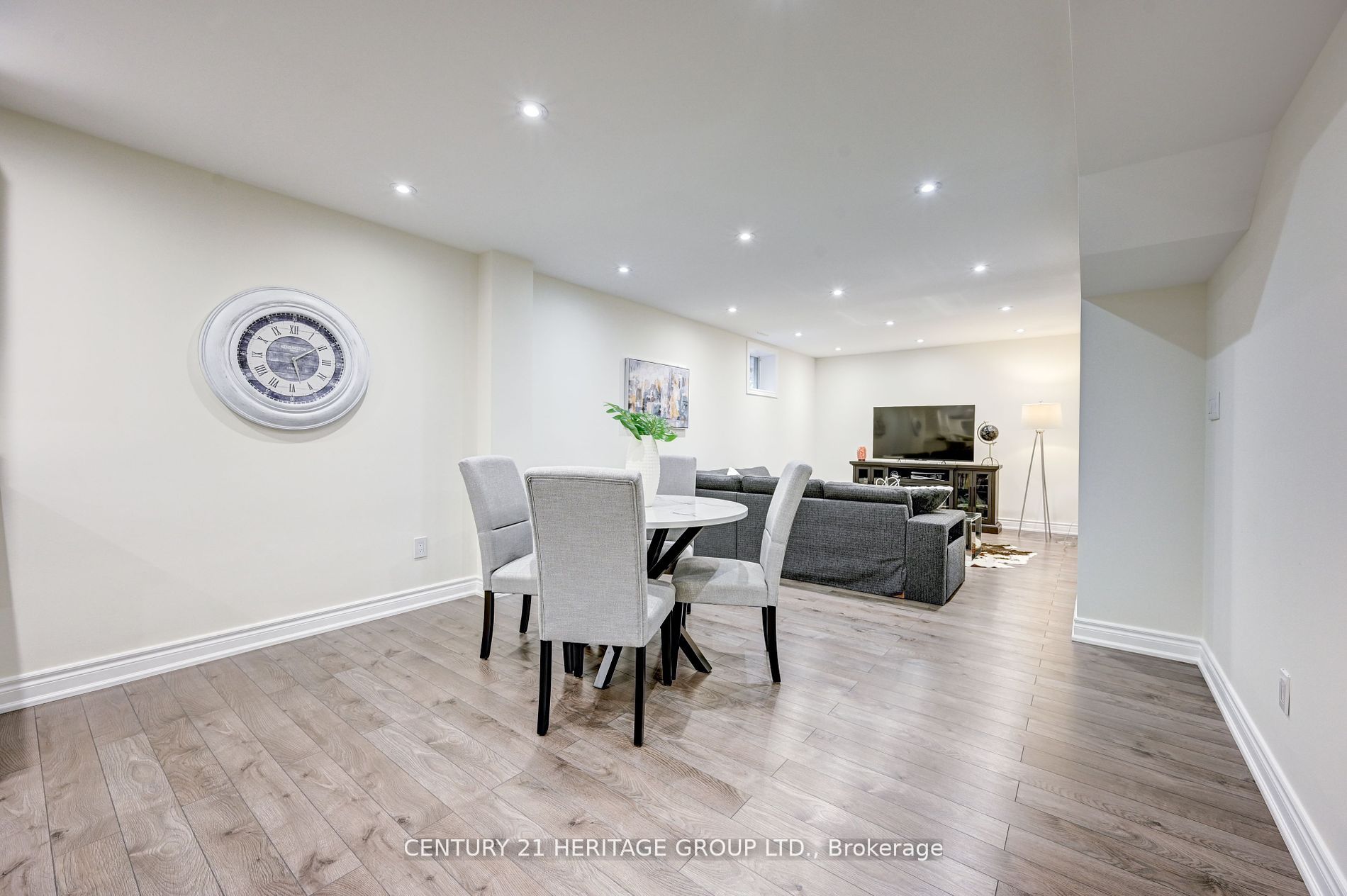 568 Elgin Mills Road W
