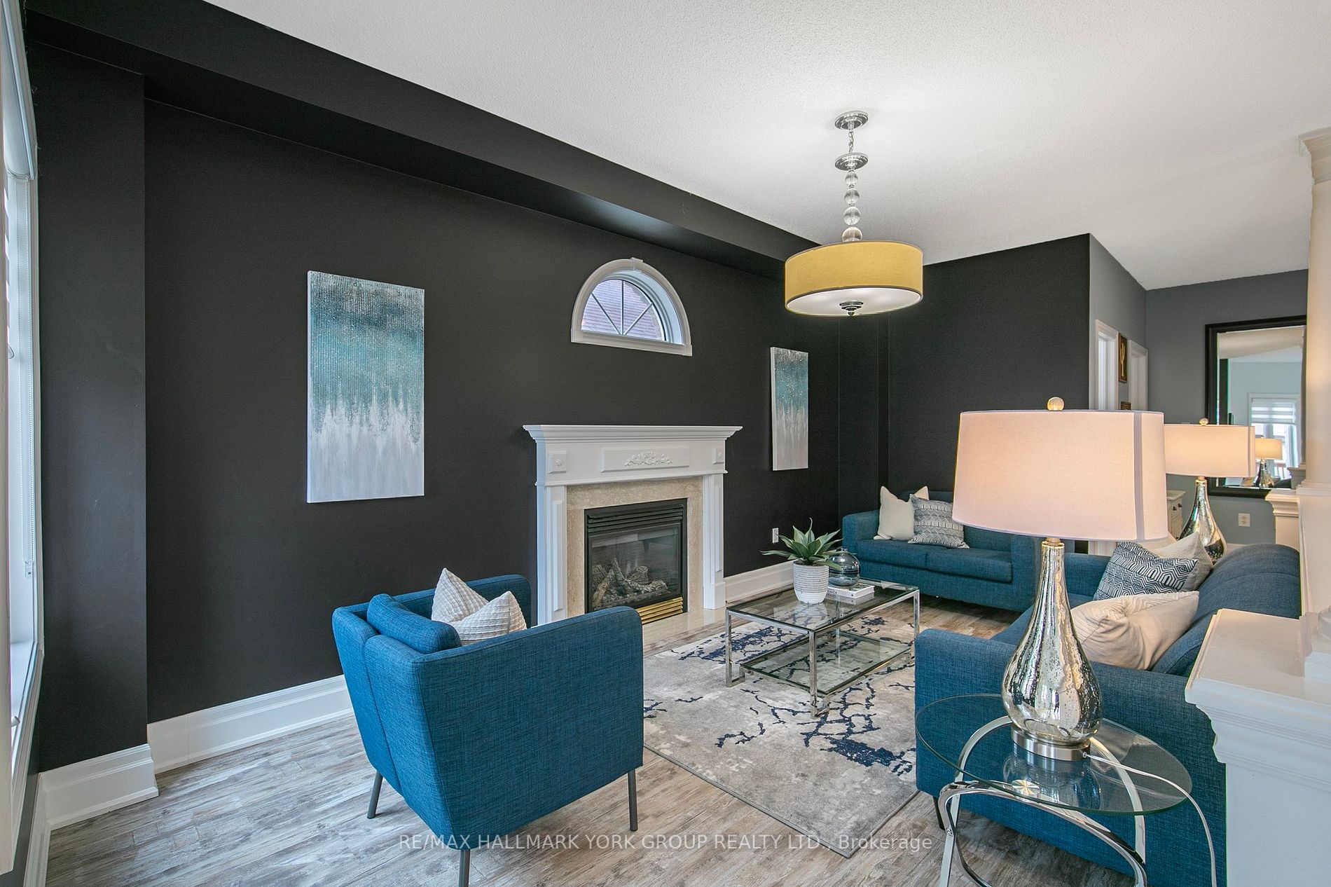 1347 Perniegie Crescent
