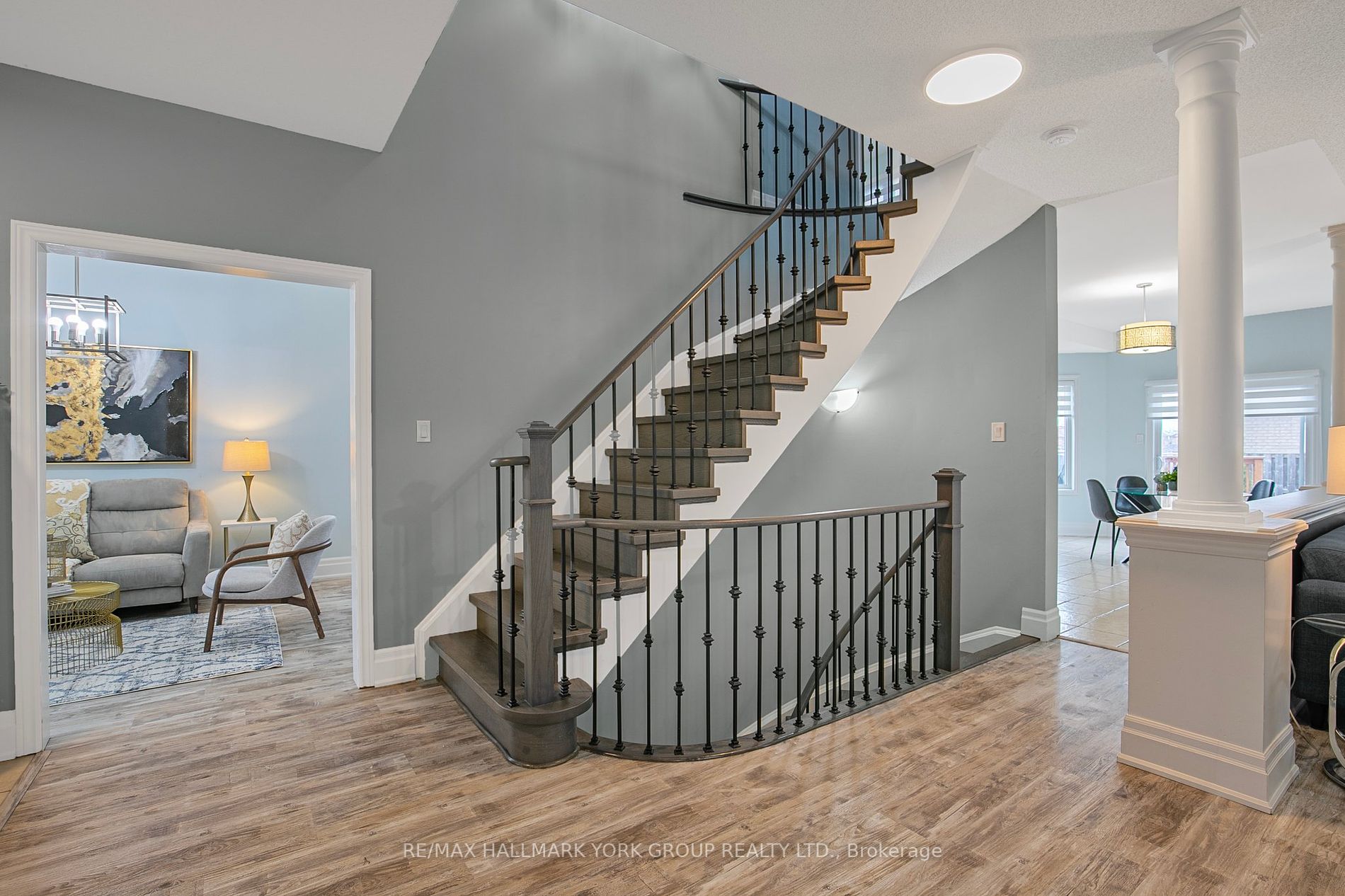 1347 Perniegie Crescent