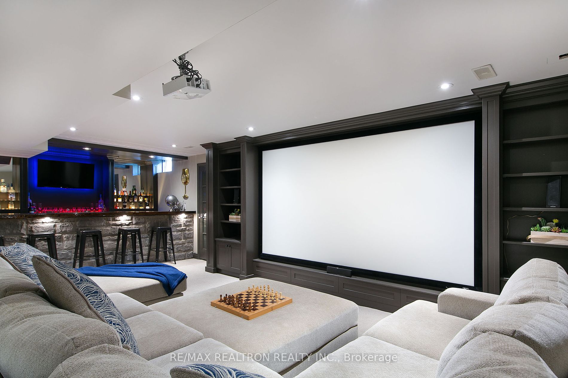 148 Hutchinson Drive