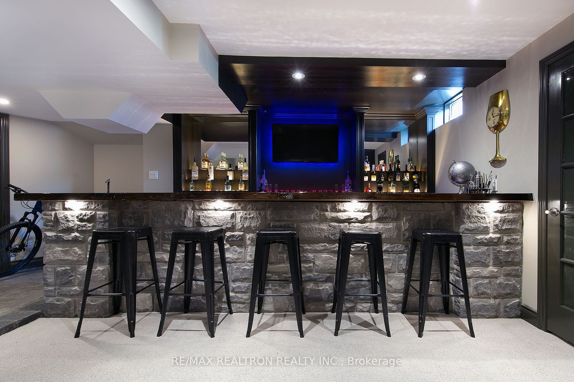 148 Hutchinson Drive