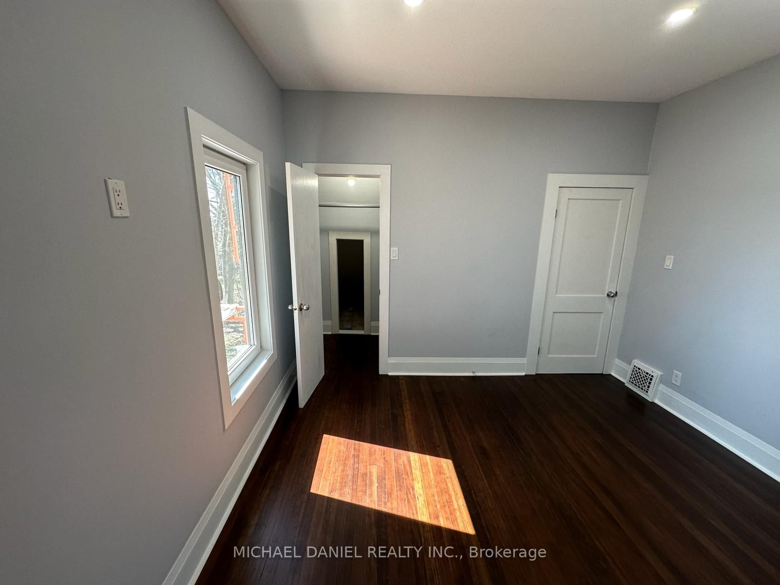 6222 Yonge Street, #Upper
