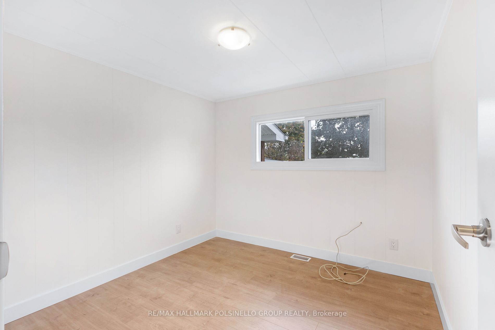 2 Trefoil Dr