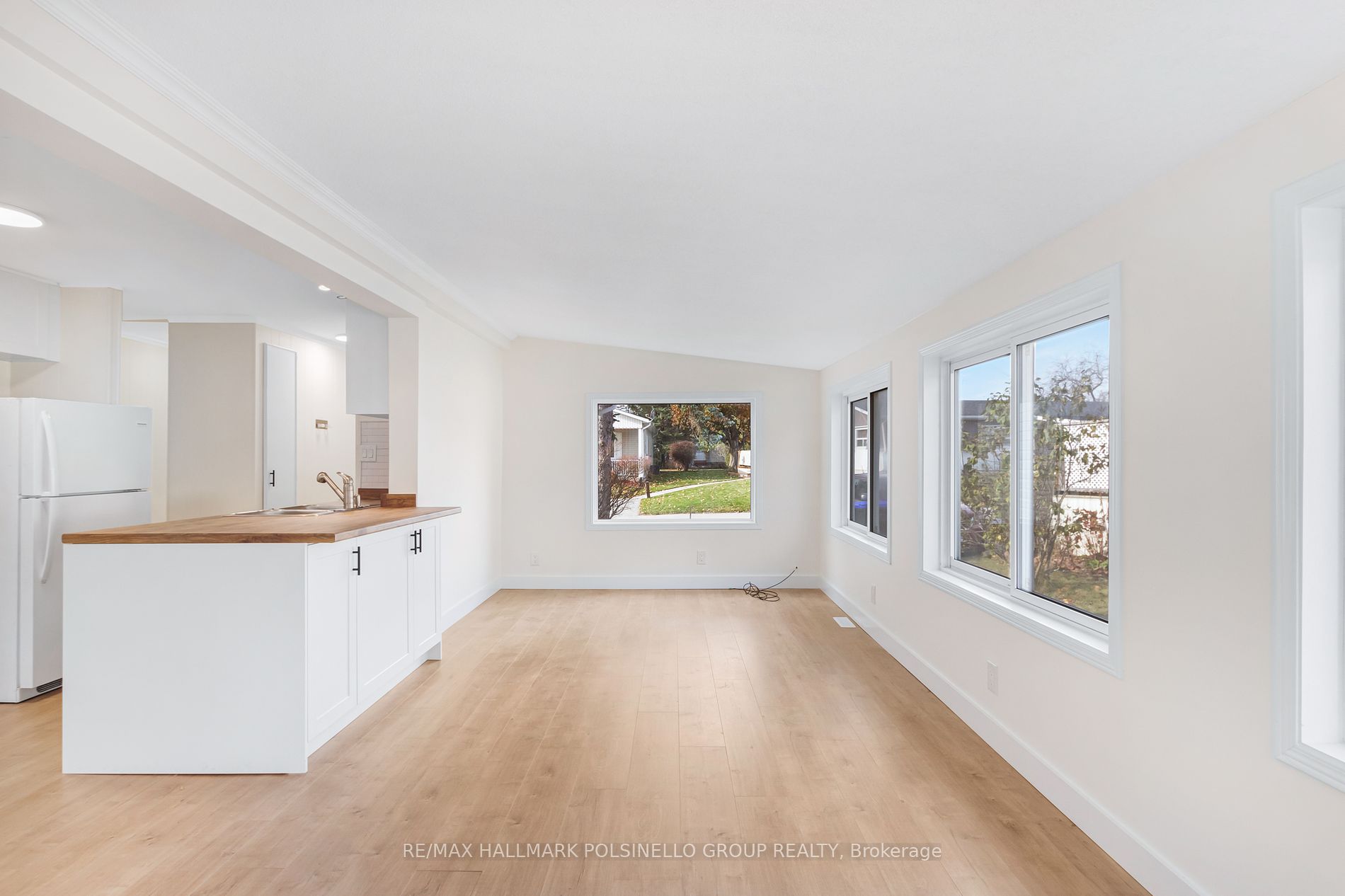 2 Trefoil Dr