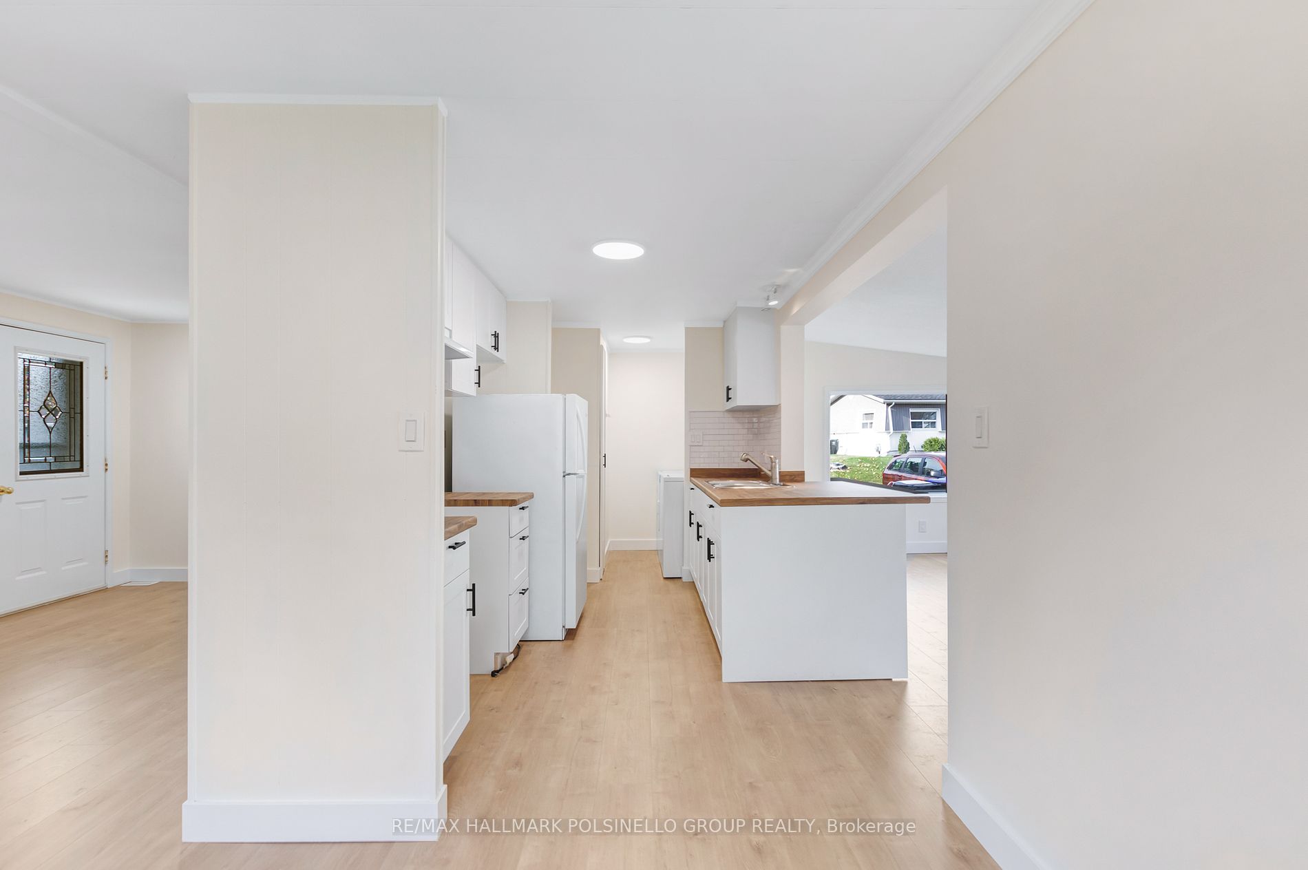 2 Trefoil Dr