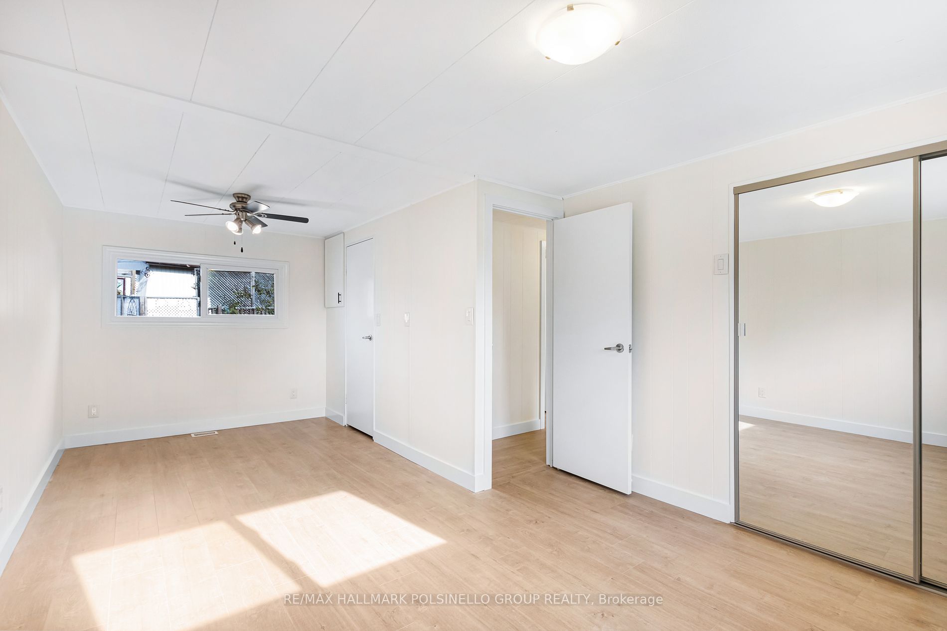 2 Trefoil Dr