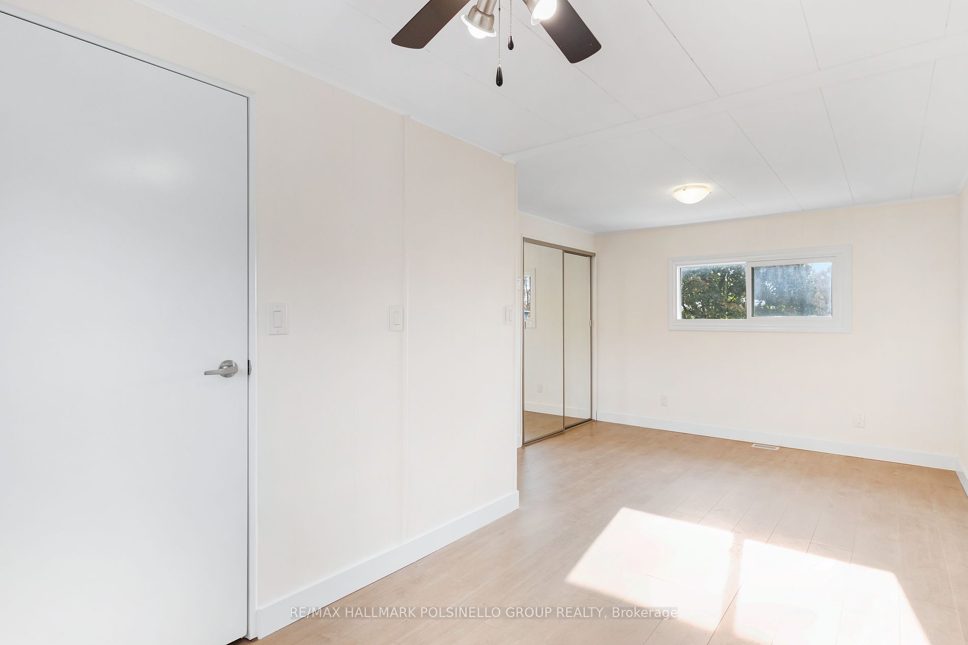 2 Trefoil Dr