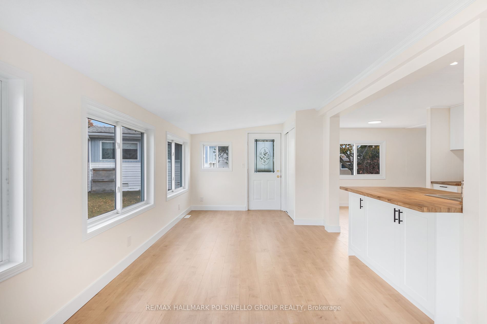 2 Trefoil Dr