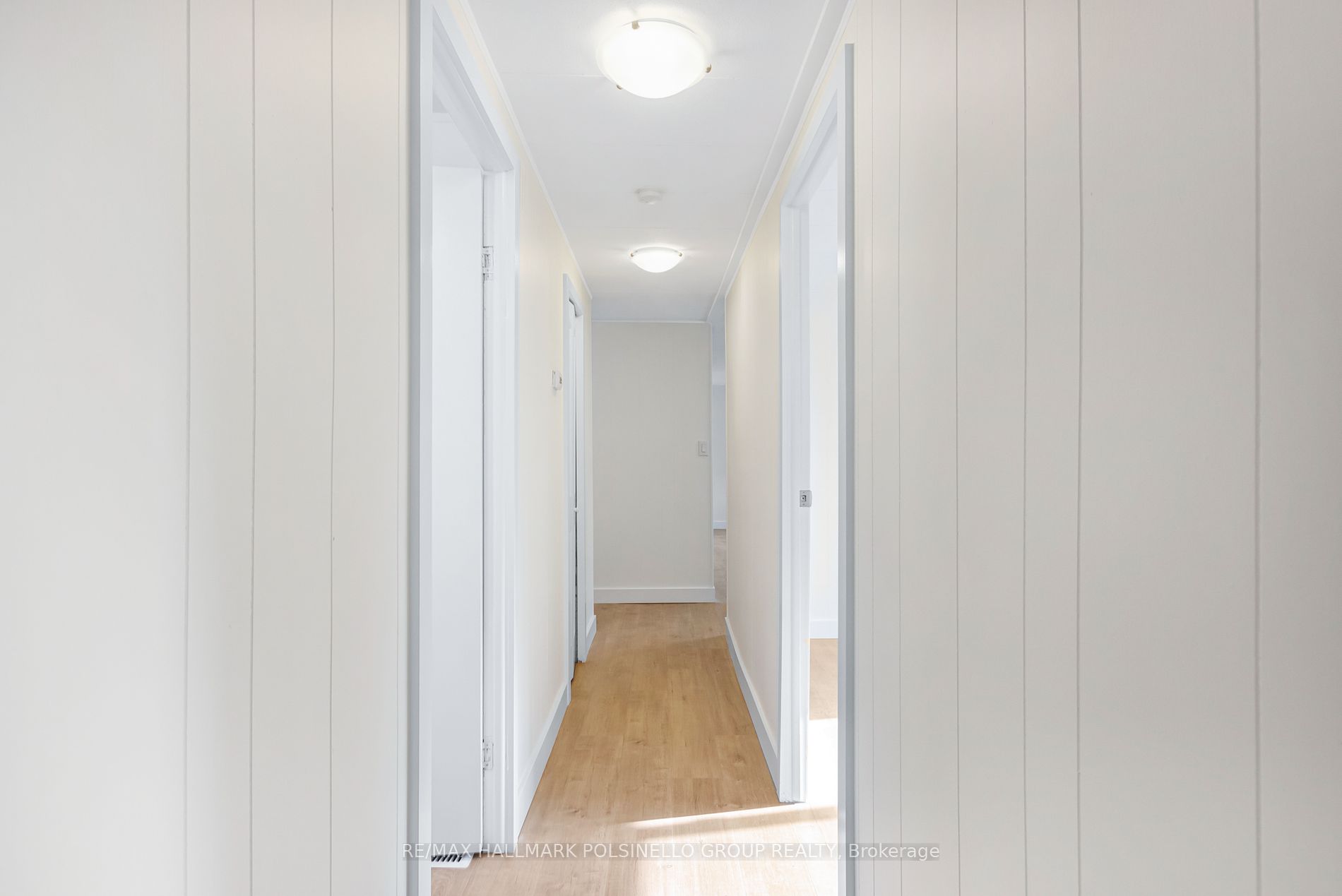 2 Trefoil Dr