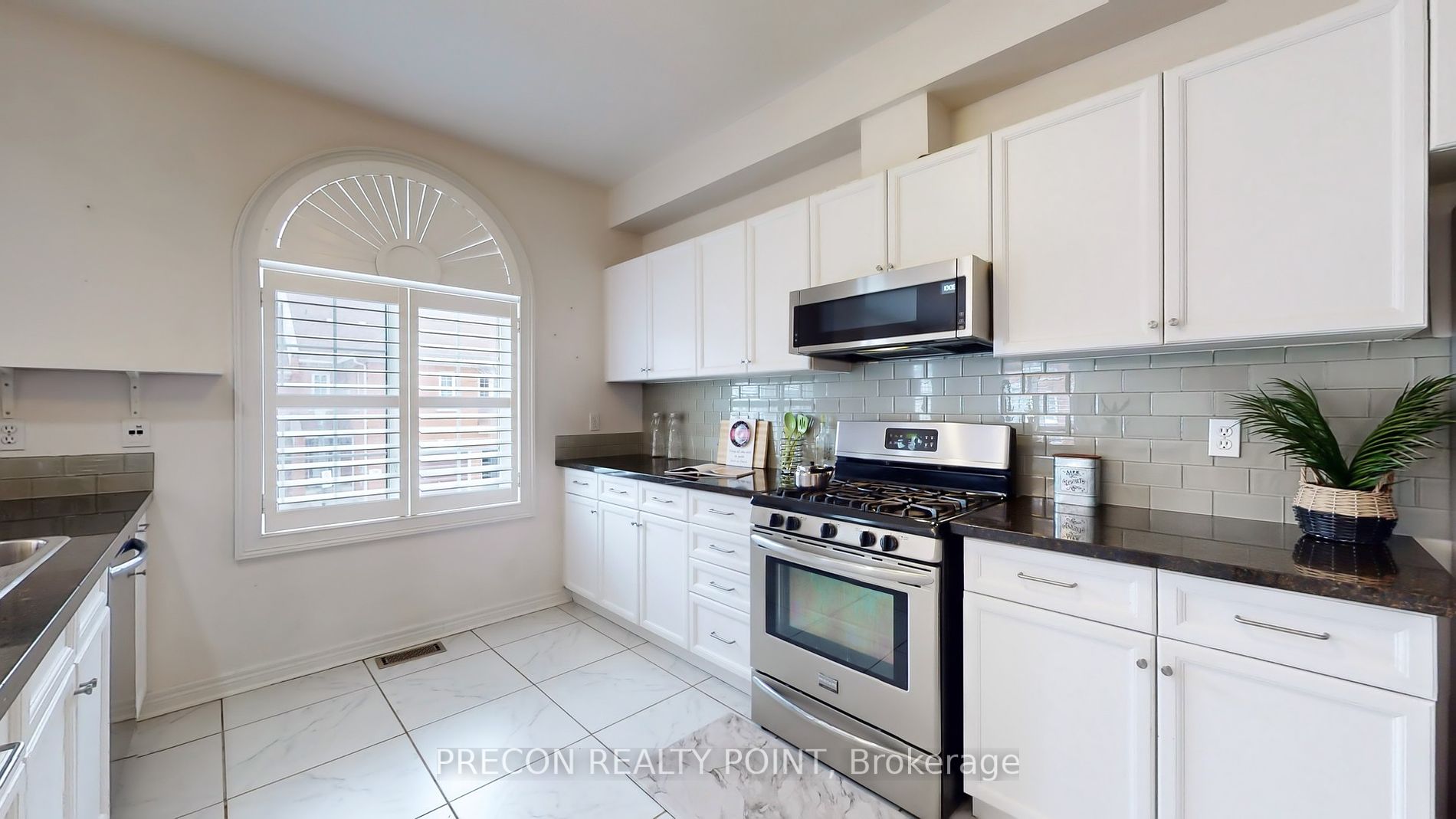 190 Harding Boulevard W, #112