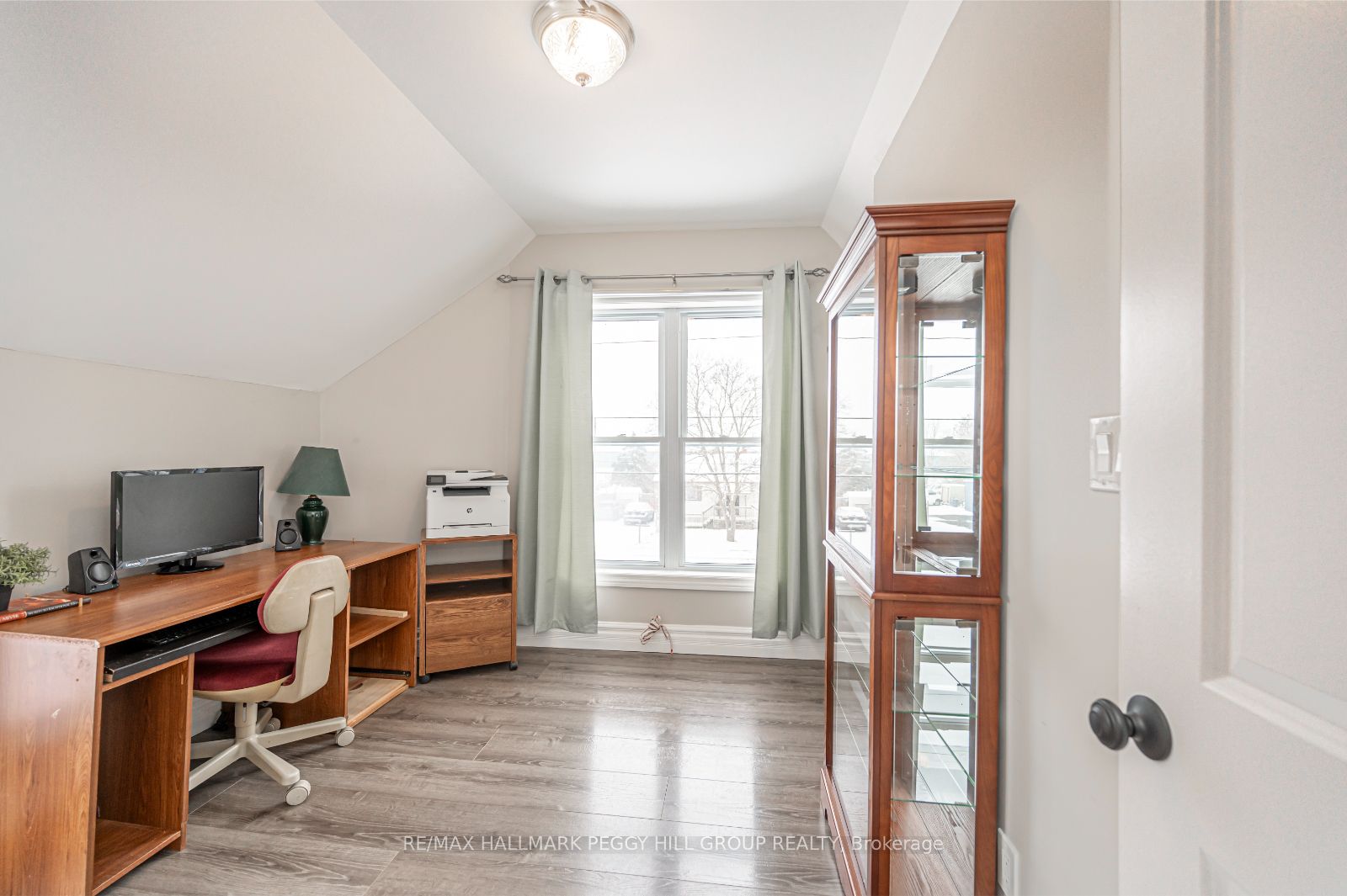251 Barrie St
