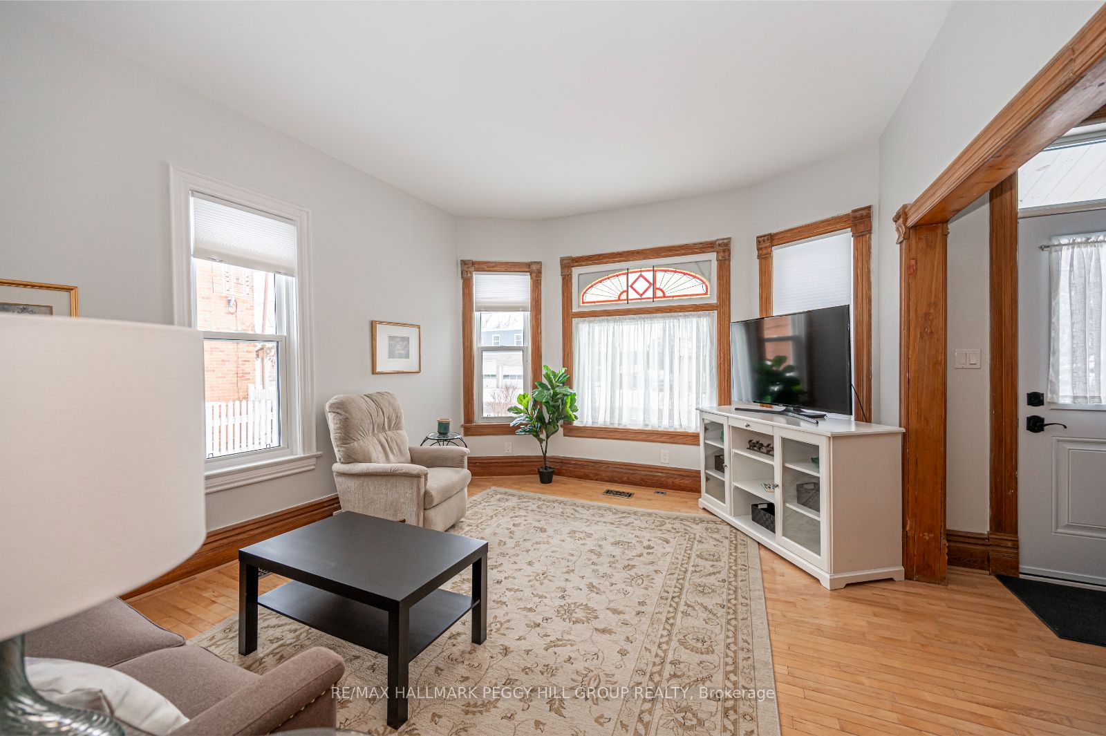 251 Barrie St