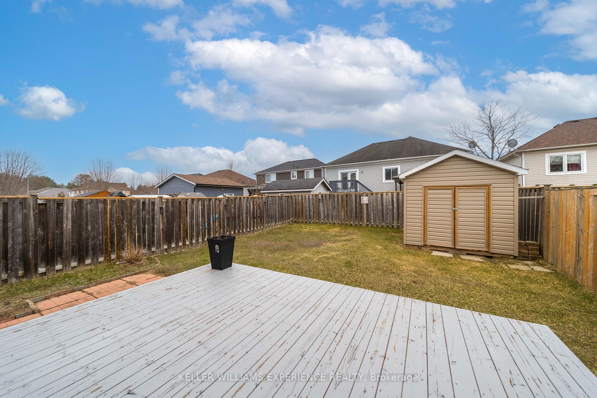 21 Truax Cres