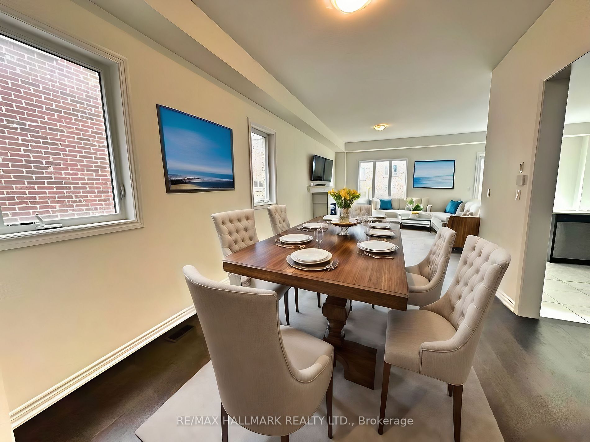 1272 Peelar Crescent