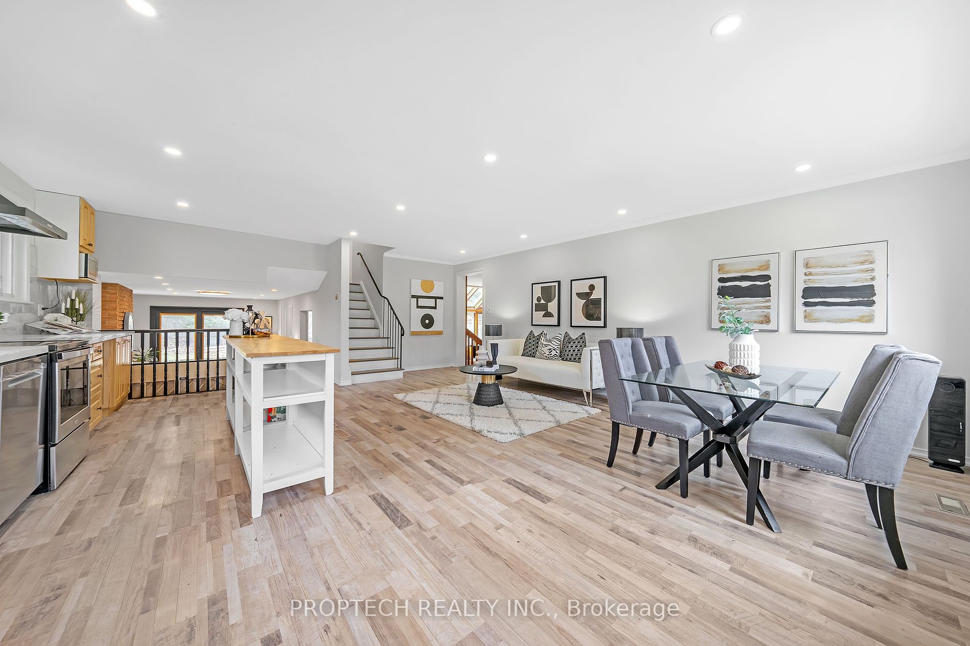 24 Brightway Crescent
