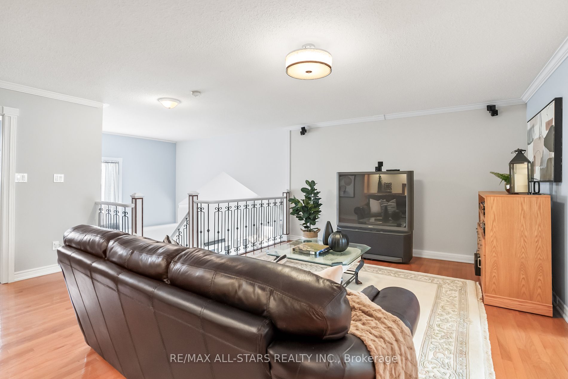 21 Meadow's End Cres