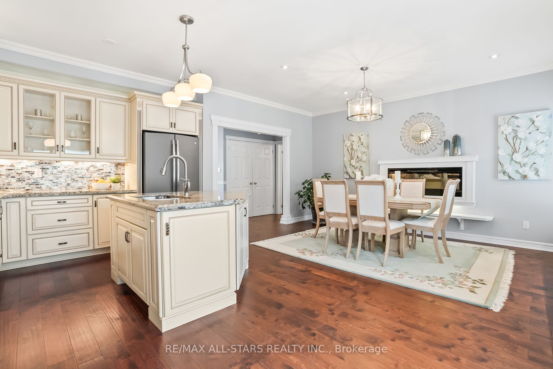 21 Meadow's End Cres
