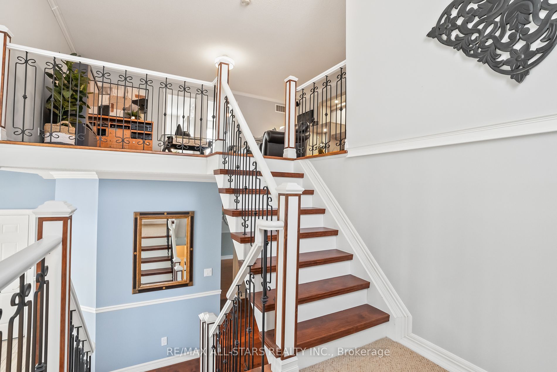 21 Meadow's End Cres