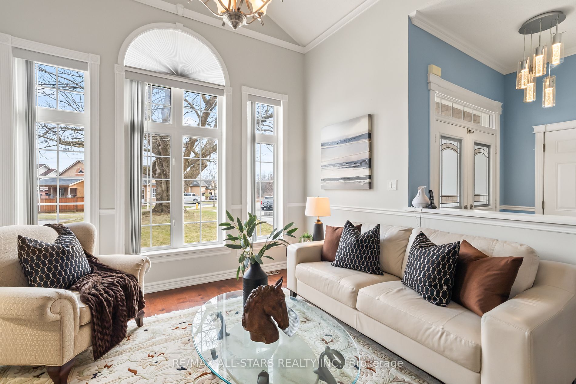 21 Meadow's End Cres