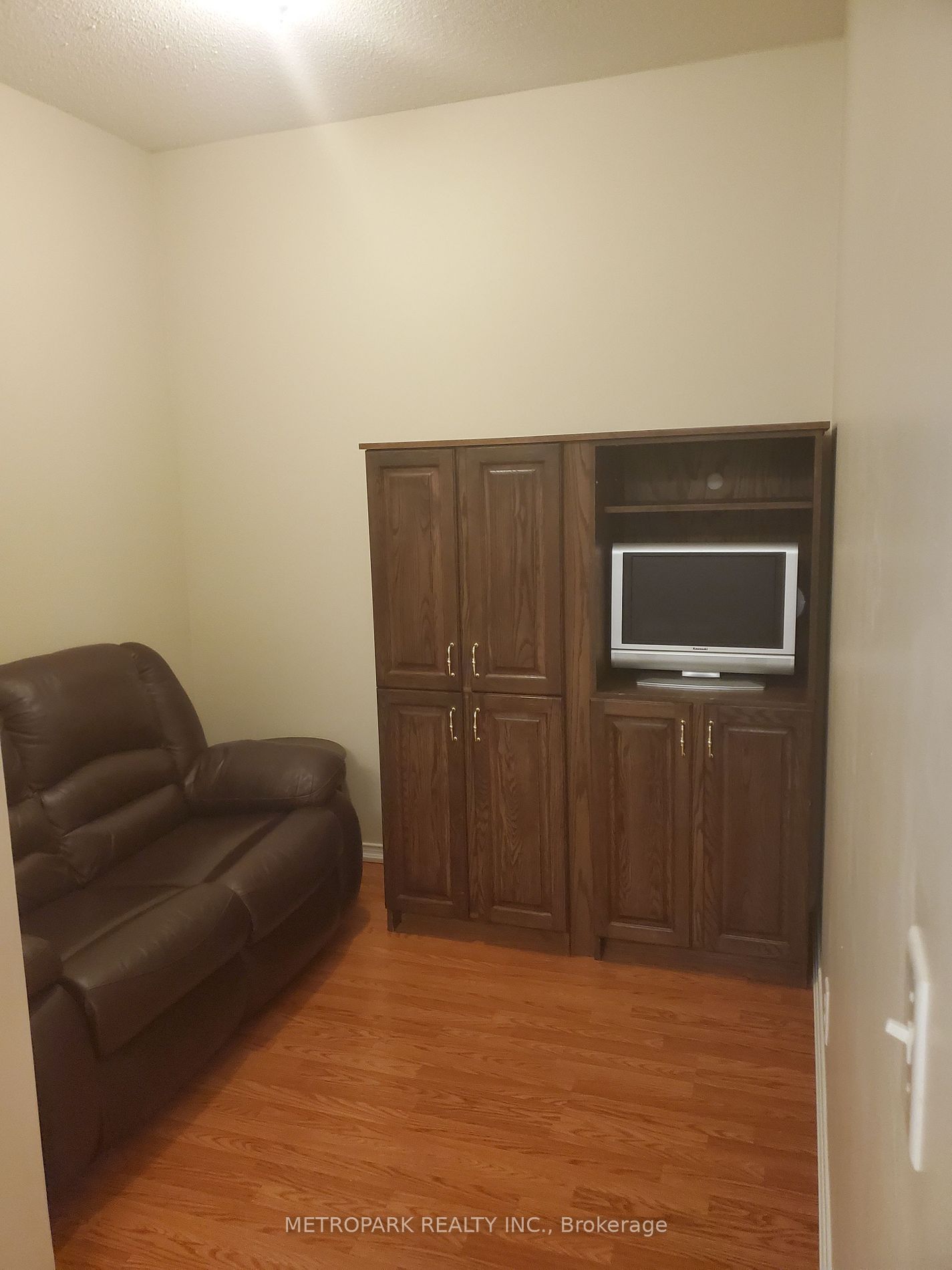 9973 Keele Street, #101