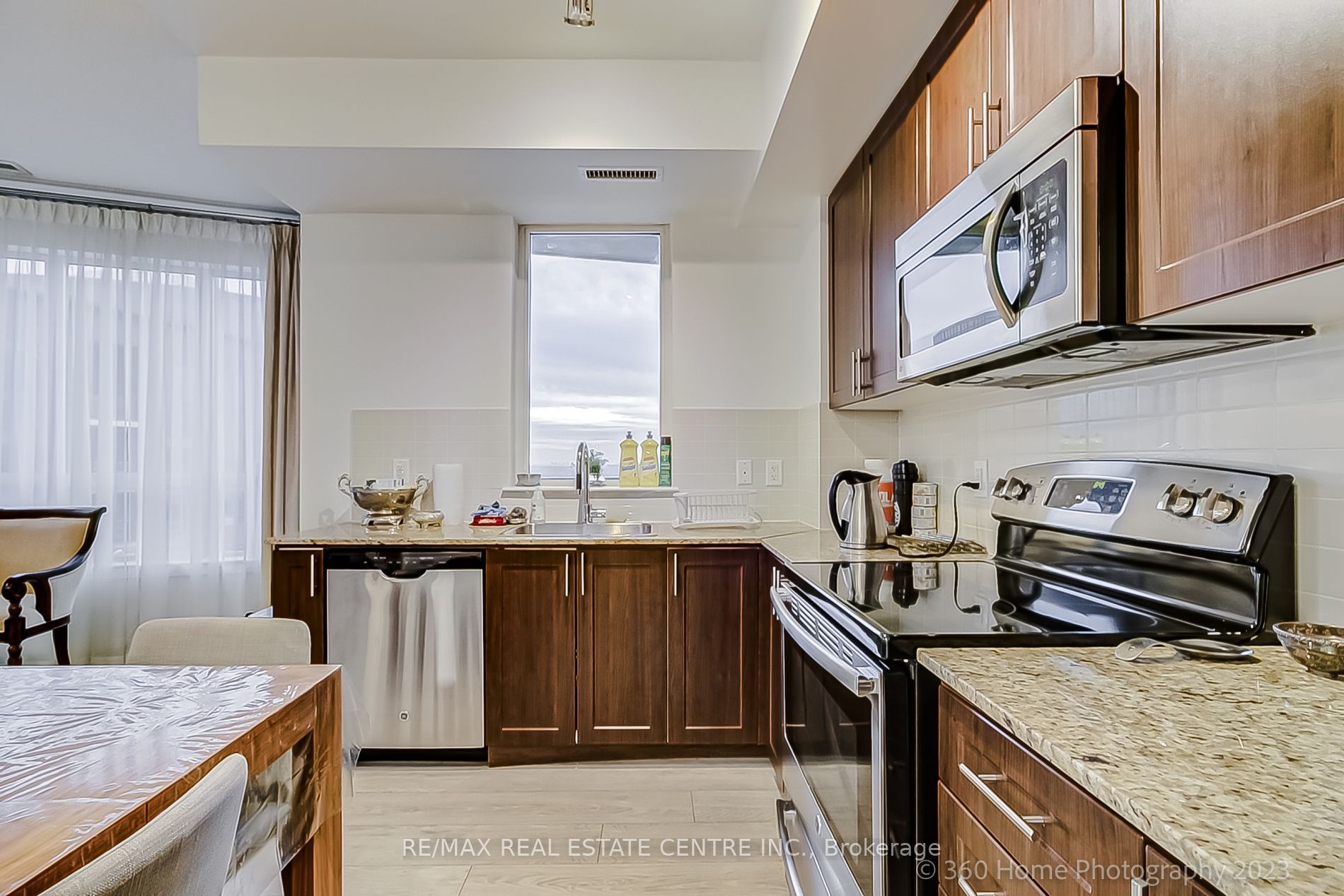 7171 Yonge St, #Lph307