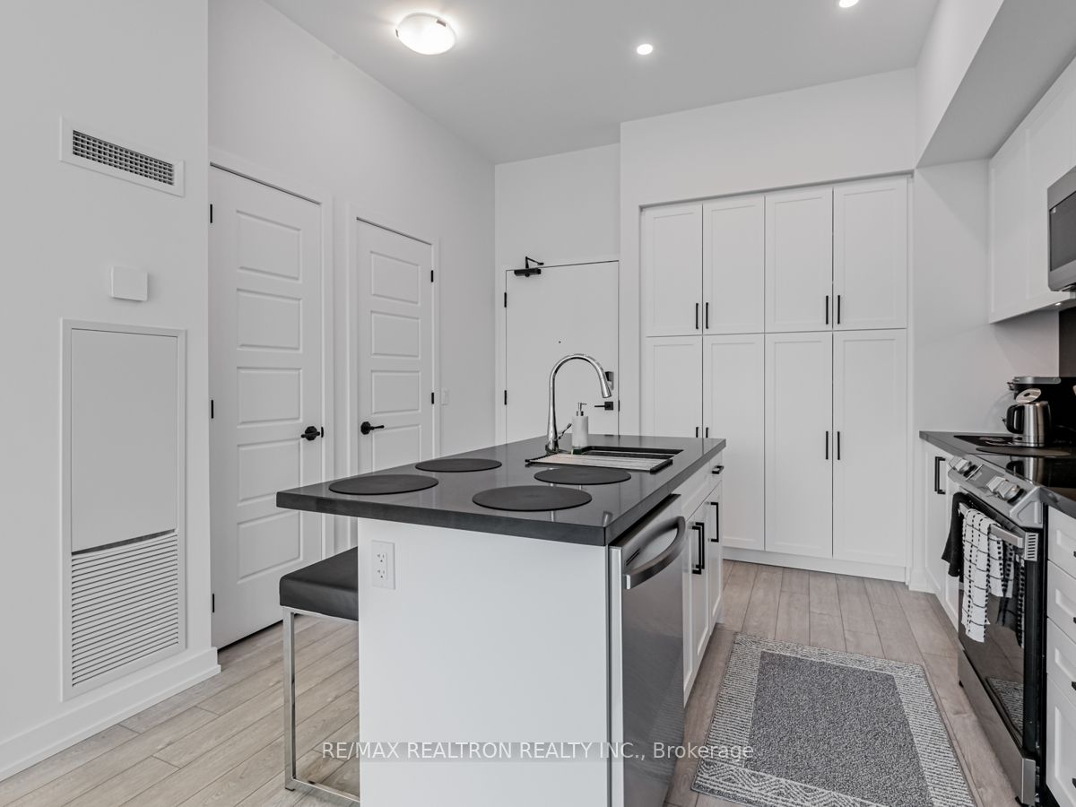 415 Sea Ray Avenue, #406
