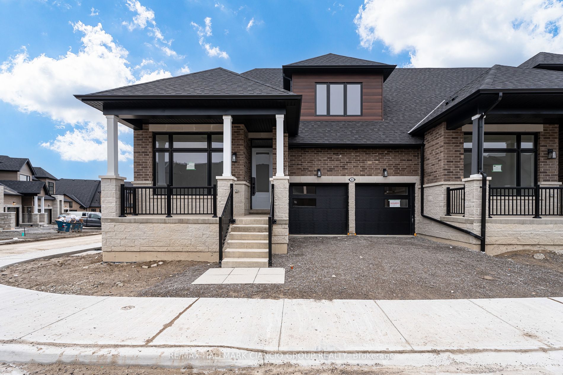 23 Vern Robertson Gate