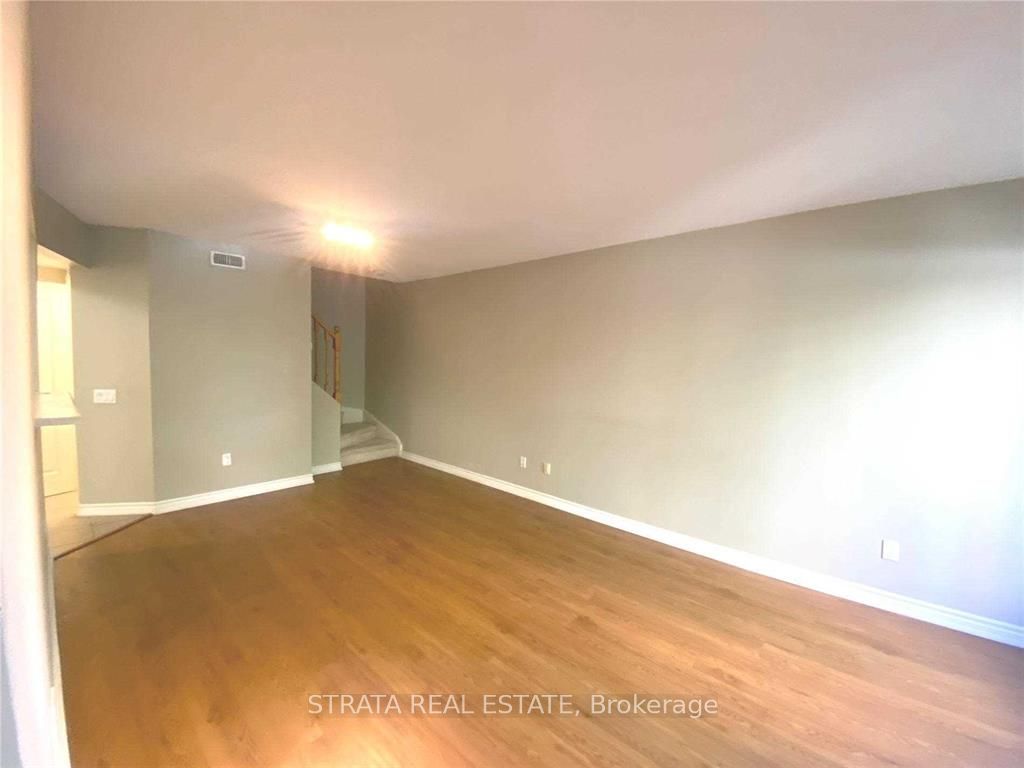 900 Steeles Avenue W #714