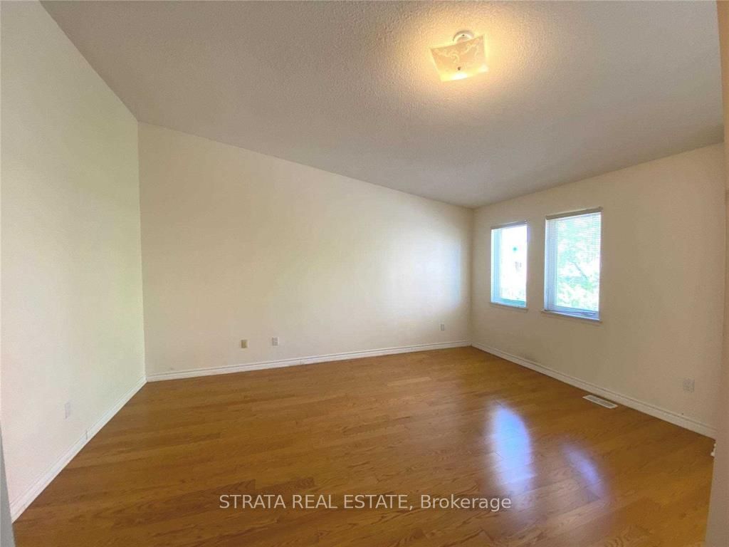 900 Steeles Avenue W #714