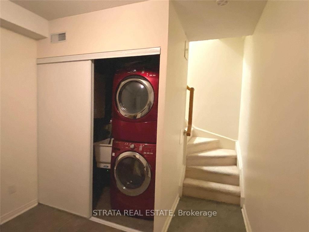 900 Steeles Avenue W #714