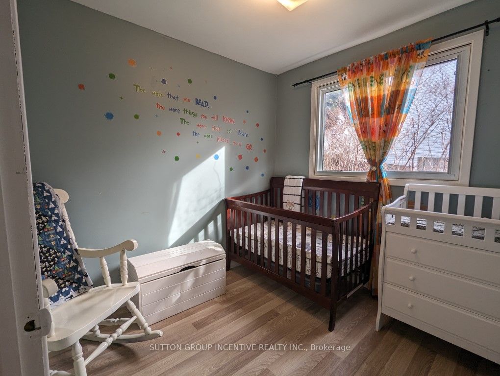 2100 Killarney Beach Road