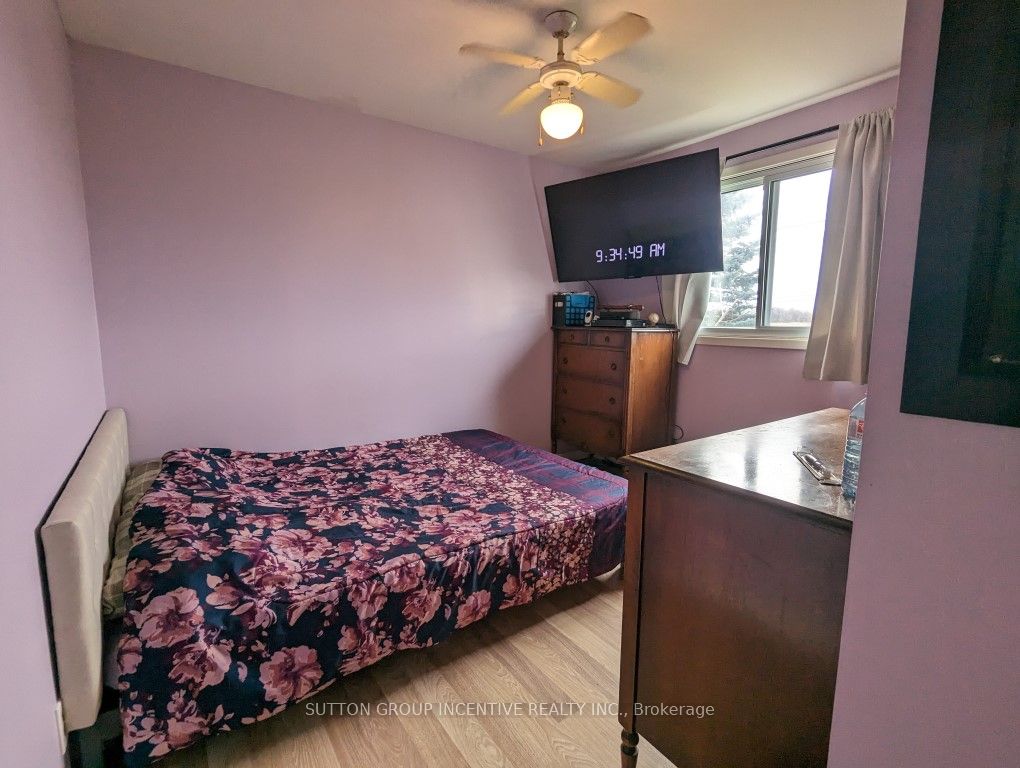2100 Killarney Beach Road