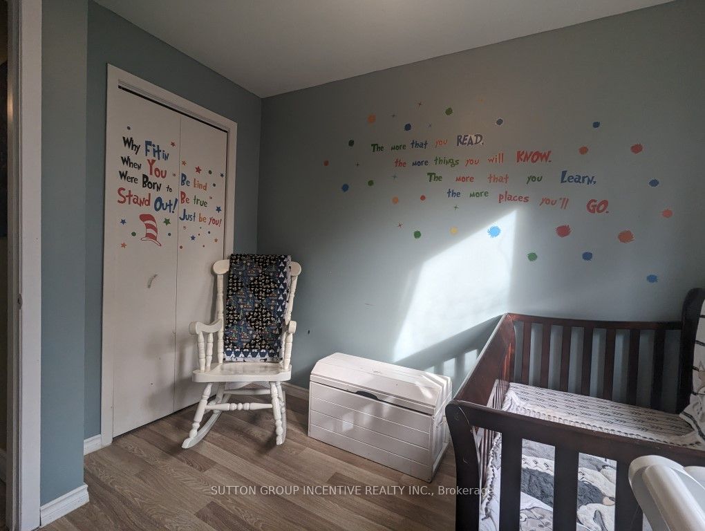 2100 Killarney Beach Road