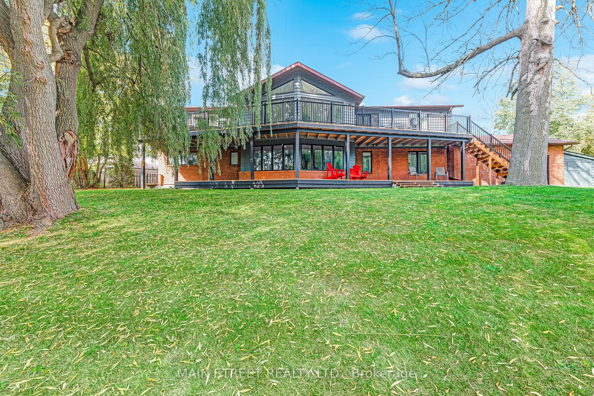 1167 Parkway Dr