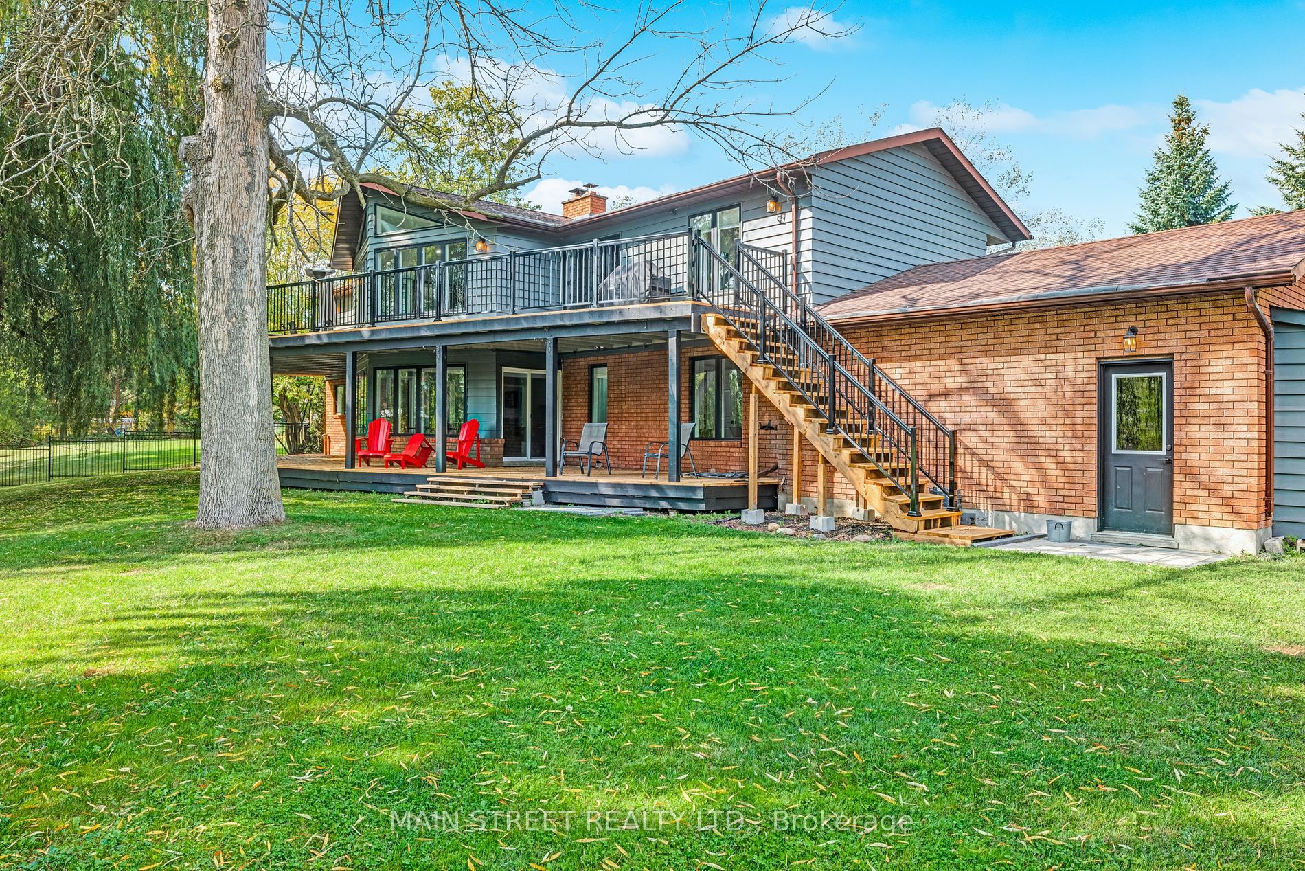 1167 Parkway Dr