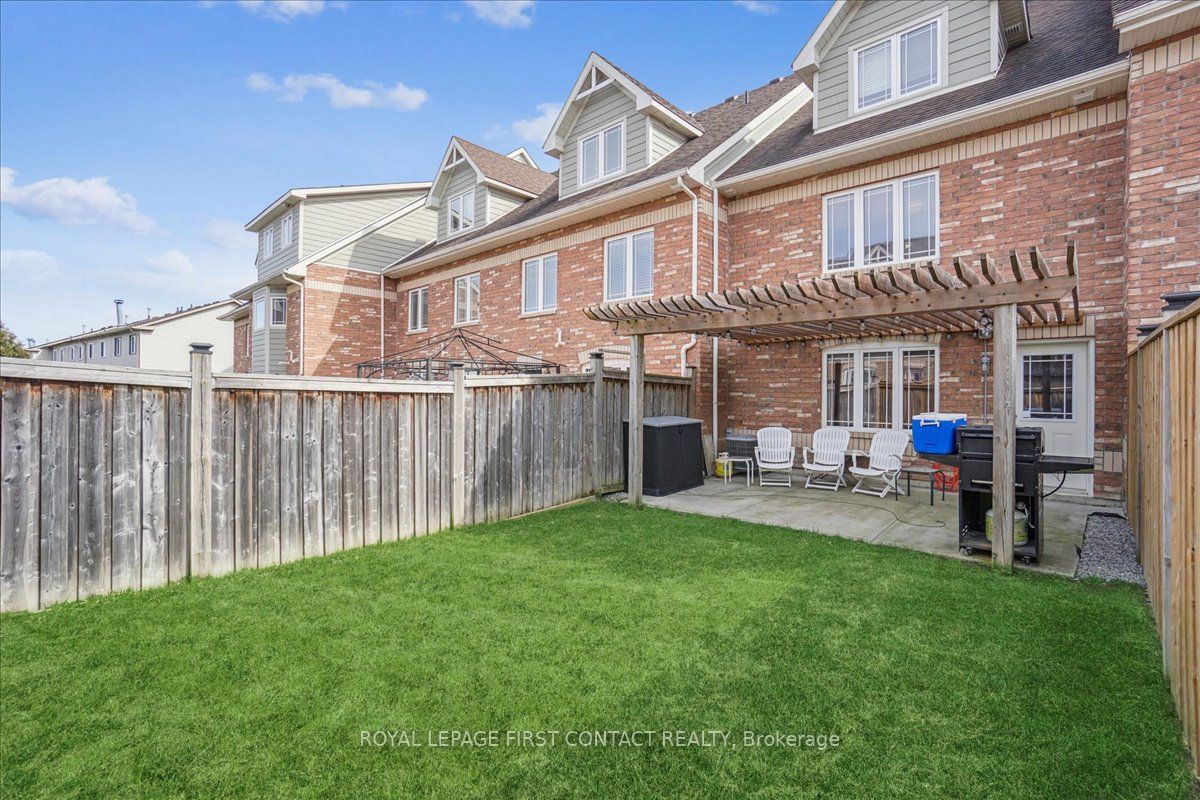 1282 Coleman Crescent