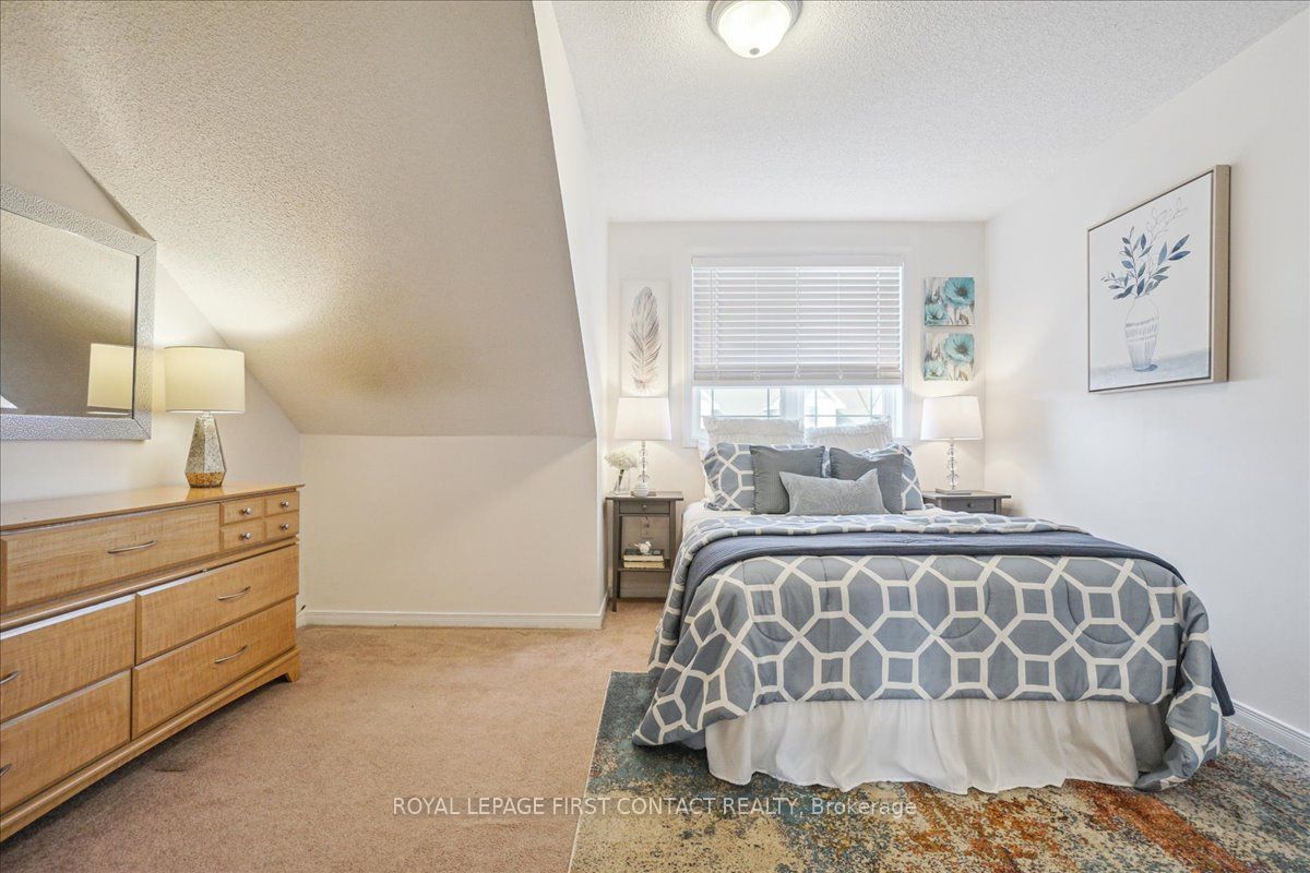 1282 Coleman Crescent