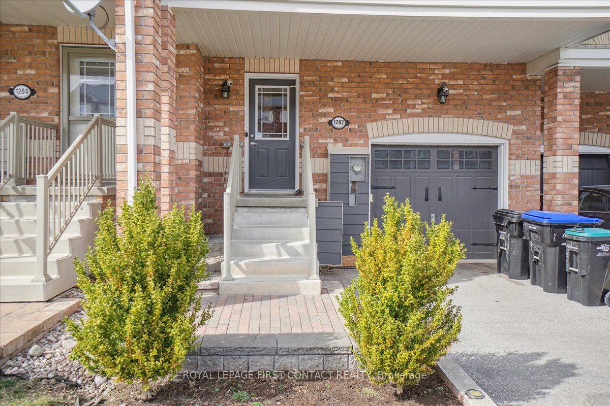 1282 Coleman Crescent