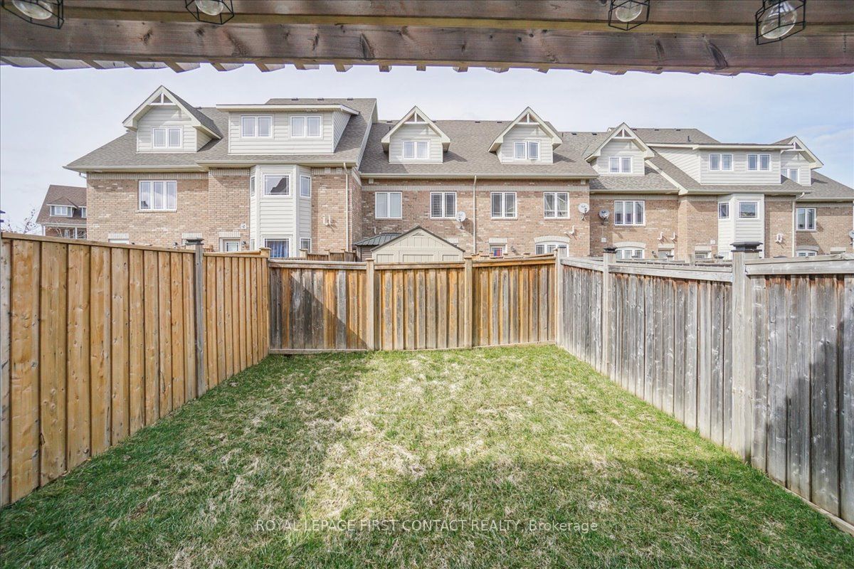 1282 Coleman Crescent