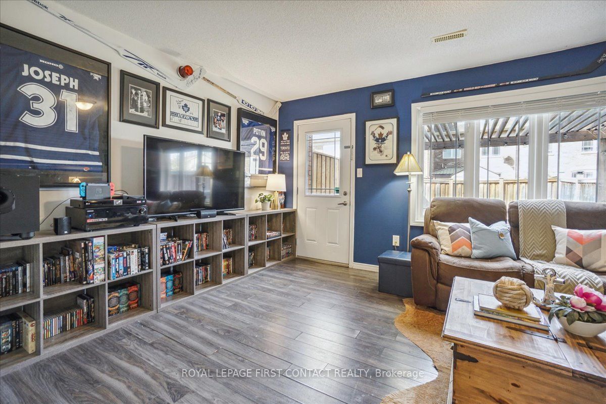 1282 Coleman Crescent