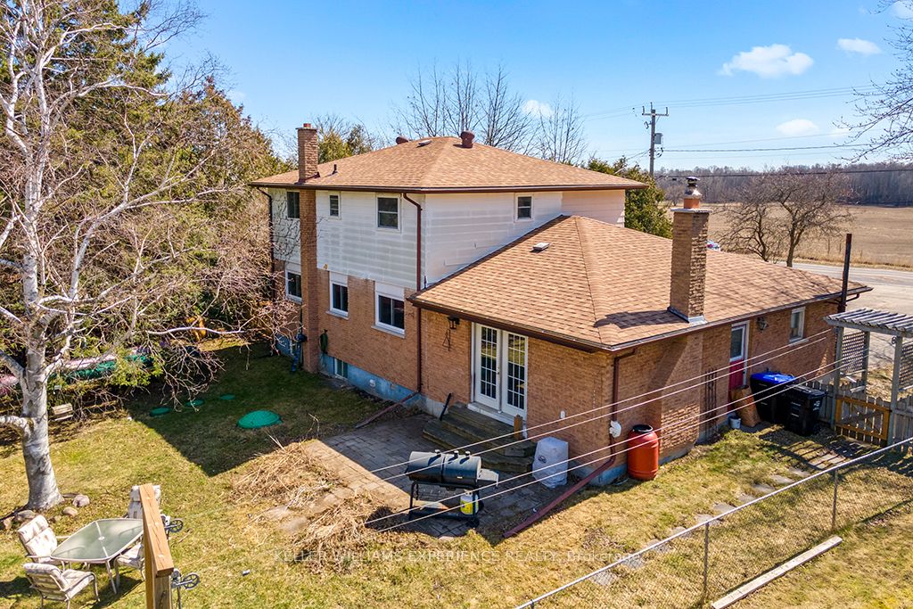 2144 Killarney Beach Road