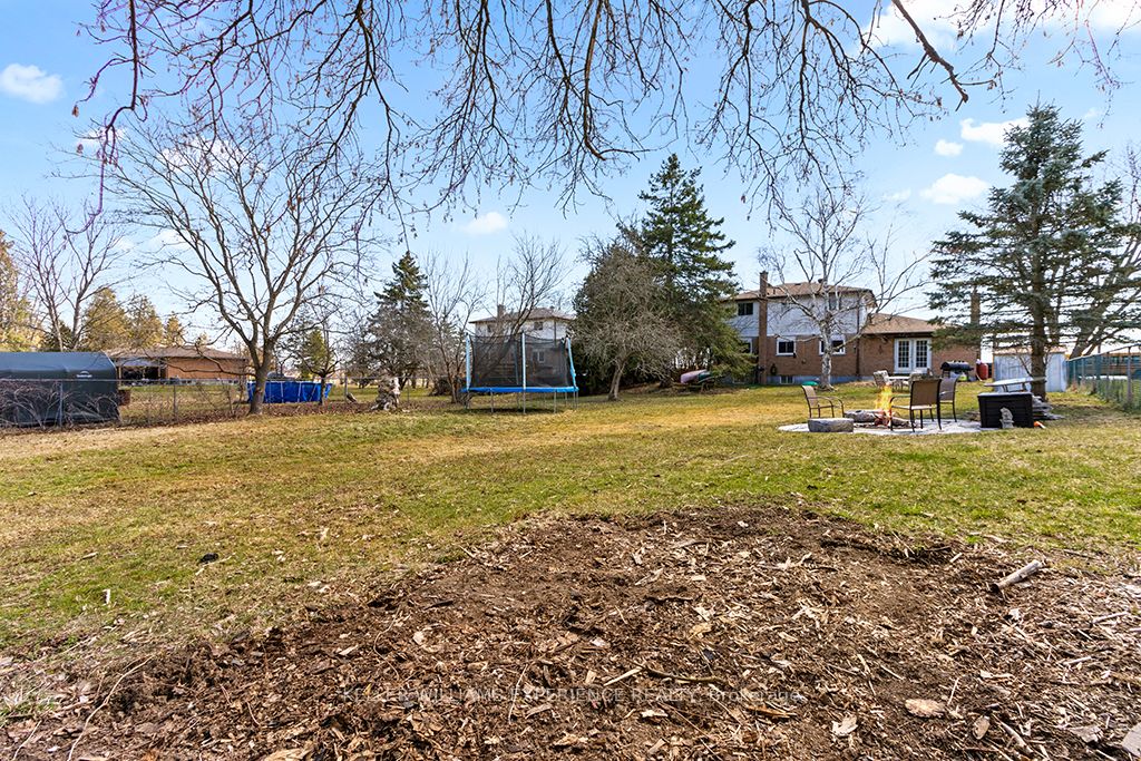2144 Killarney Beach Road