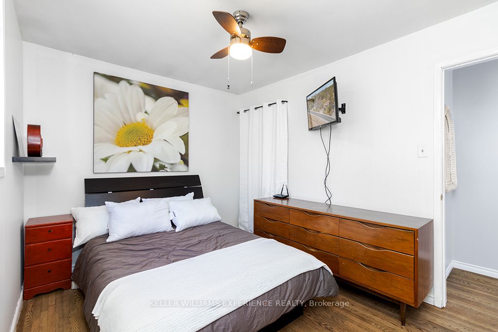 2144 Killarney Beach Road