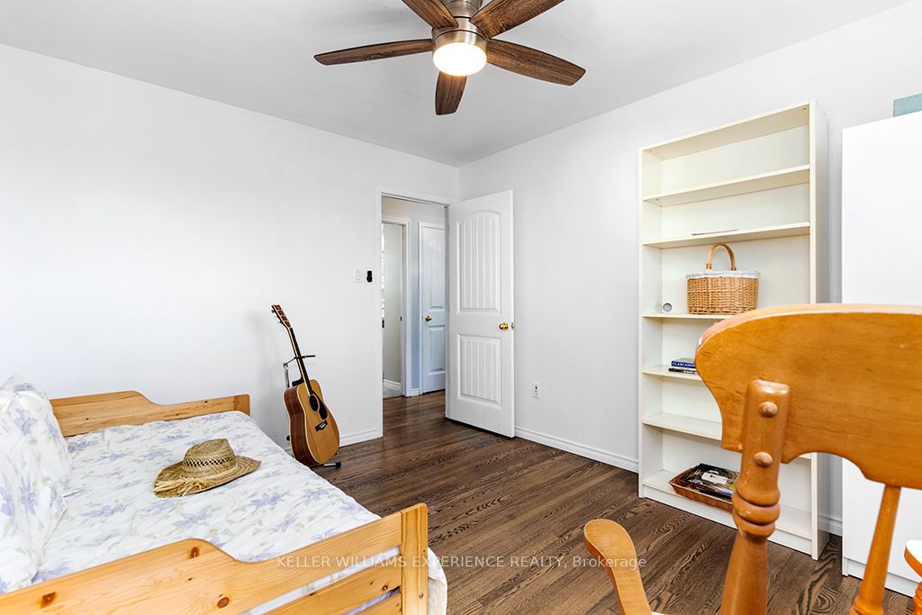 2144 Killarney Beach Road