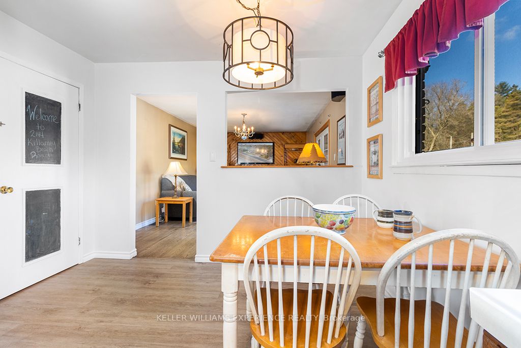 2144 Killarney Beach Road