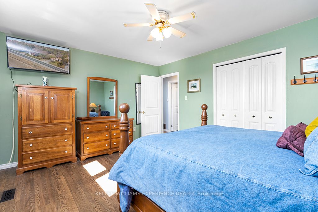 2144 Killarney Beach Road